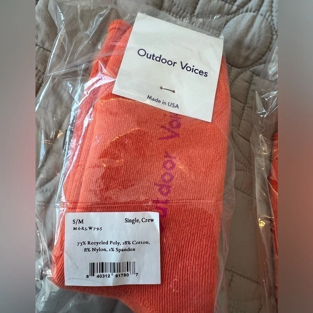 Outdoor Voices Comfort Sock Clementine size S/M NWT